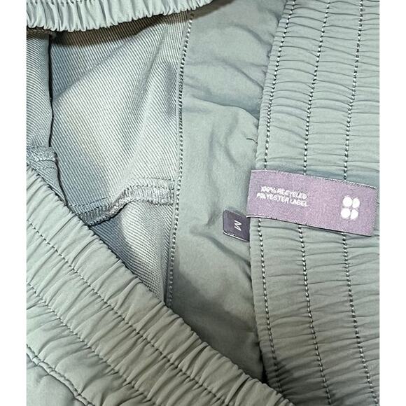 Sweaty Betty Summit Hiking Shorts Water Resistant Pull-On Zip Pockets Sz M - Picture 6 of 9